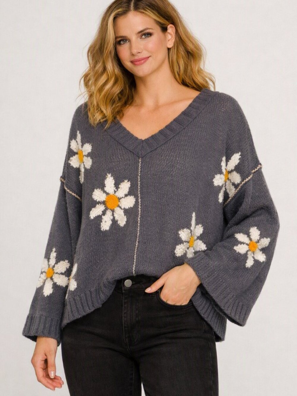 POL Gray Daisy Jacquard Knit Sweater Medium Oversized Cozy V-Neck Pullover - Picture 5 of 8